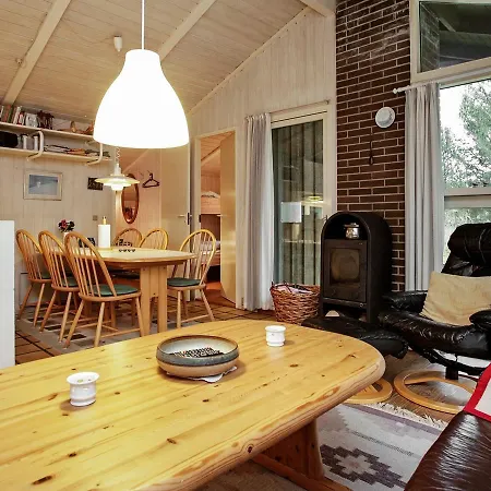 펜션 Three-bedroom Holiday In Farso 4 Ålbæk