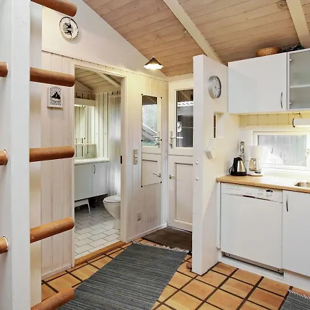 Three-bedroom Holiday In Farso 4