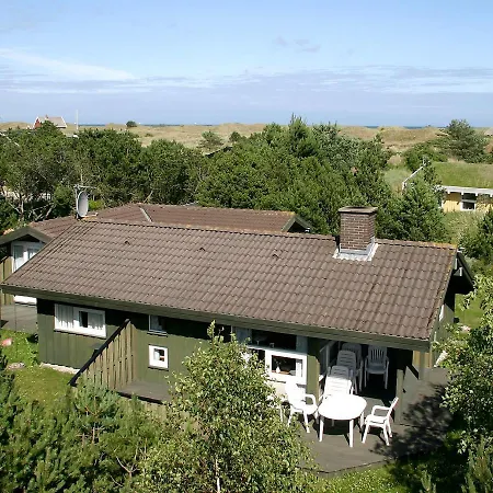 Three-bedroom Holiday In Farso 4 *